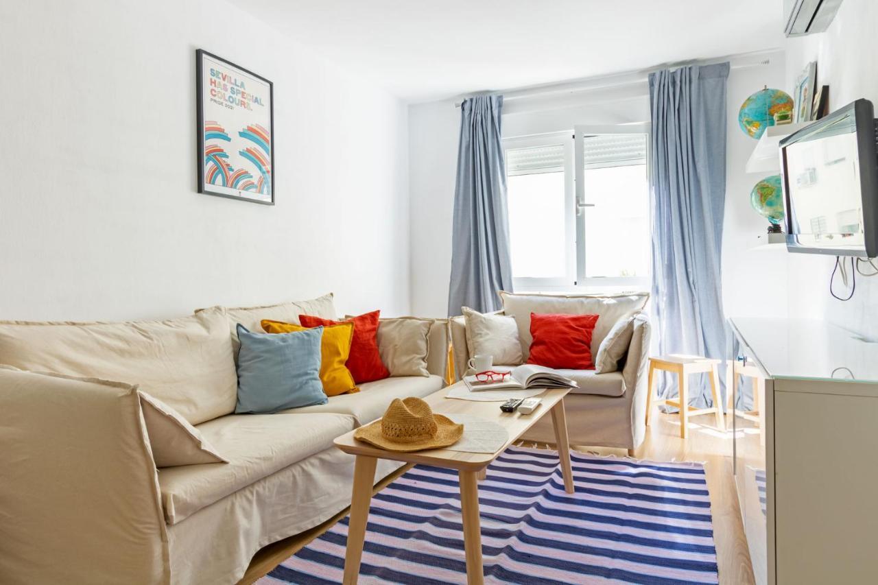 Colours Apartment And Garage Historical Center 4 Pax Sevilla Dış mekan fotoğraf