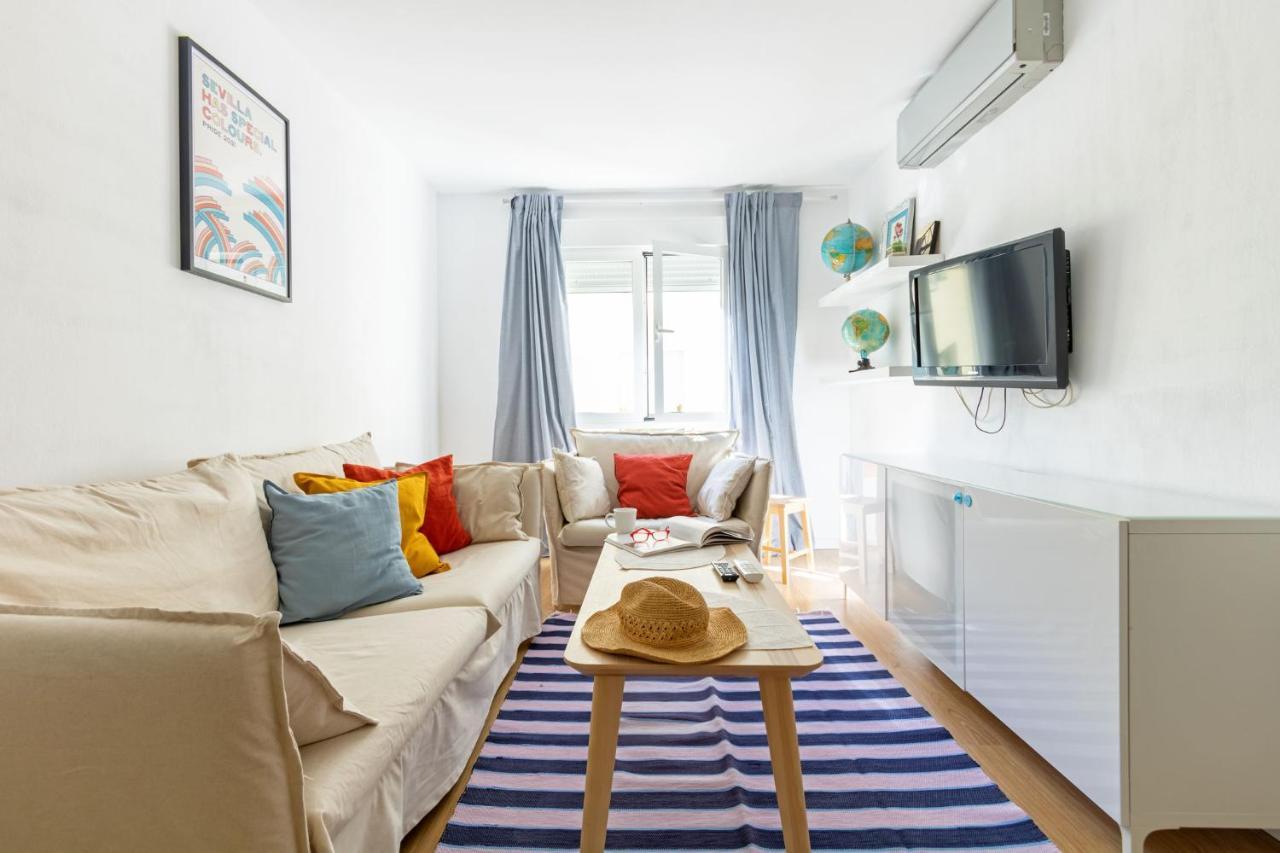 Colours Apartment And Garage Historical Center 4 Pax Sevilla Dış mekan fotoğraf