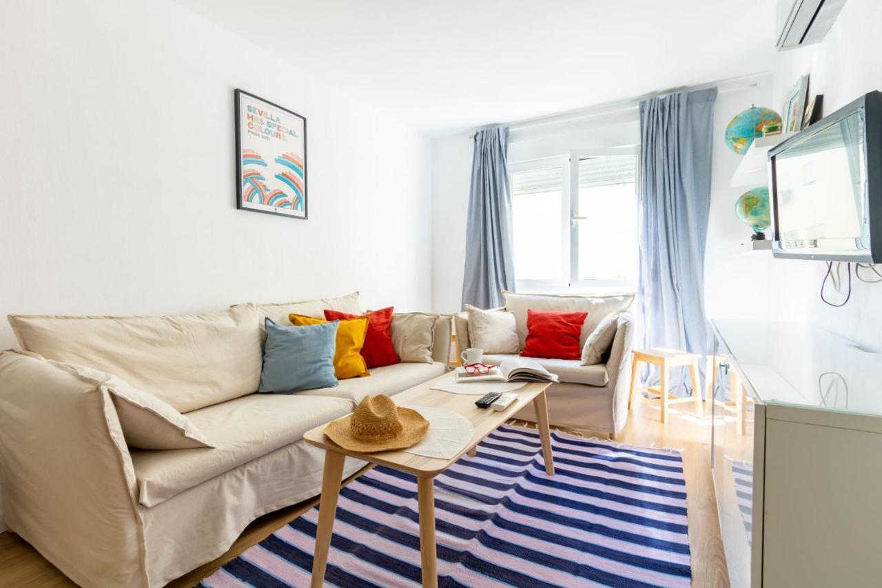 Colours Apartment And Garage Historical Center 4 Pax Sevilla Dış mekan fotoğraf