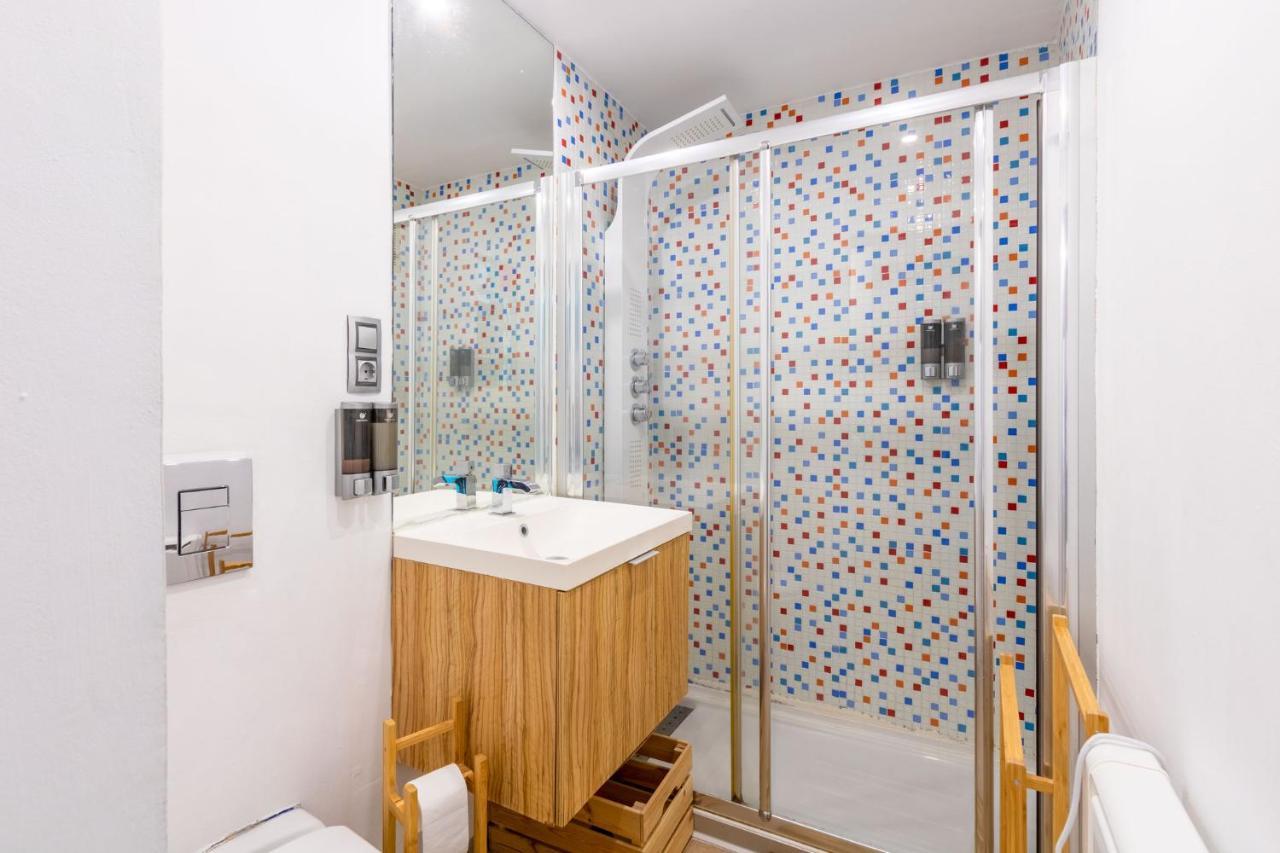 Colours Apartment And Garage Historical Center 4 Pax Sevilla Dış mekan fotoğraf